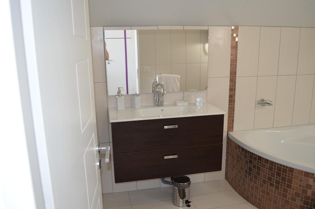 La Petite Ecole Bed & Breakfast Marciac Rom bilde